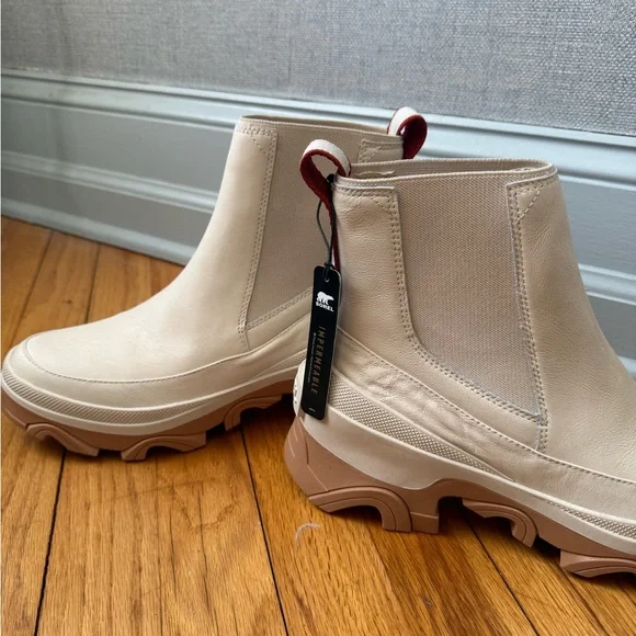 NWT Sorel Brex Chelsea Boot lug sole 8.5 - Picture 7 of 11